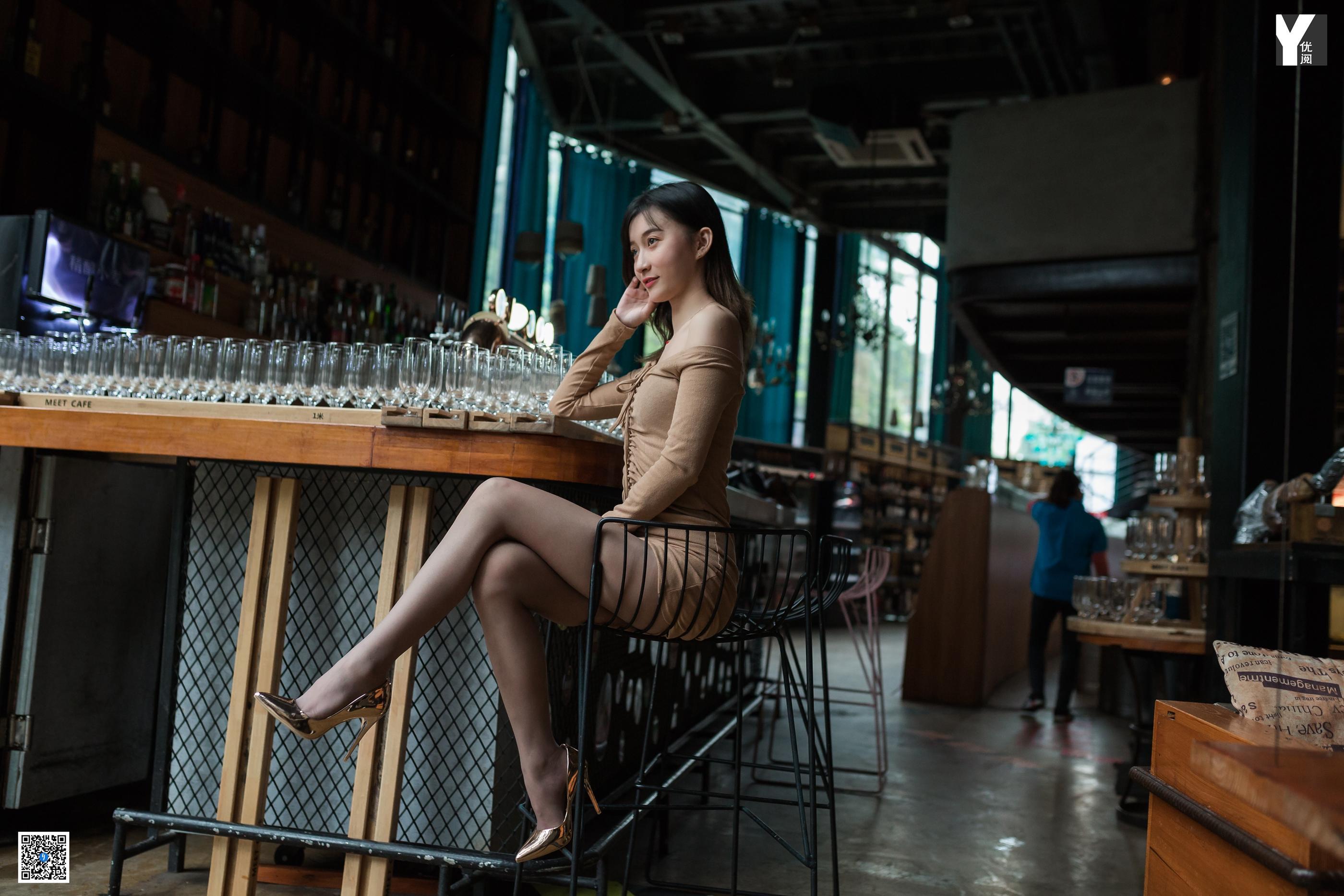 IESS异思趣向 - 模特：秋秋《职业性感选手》